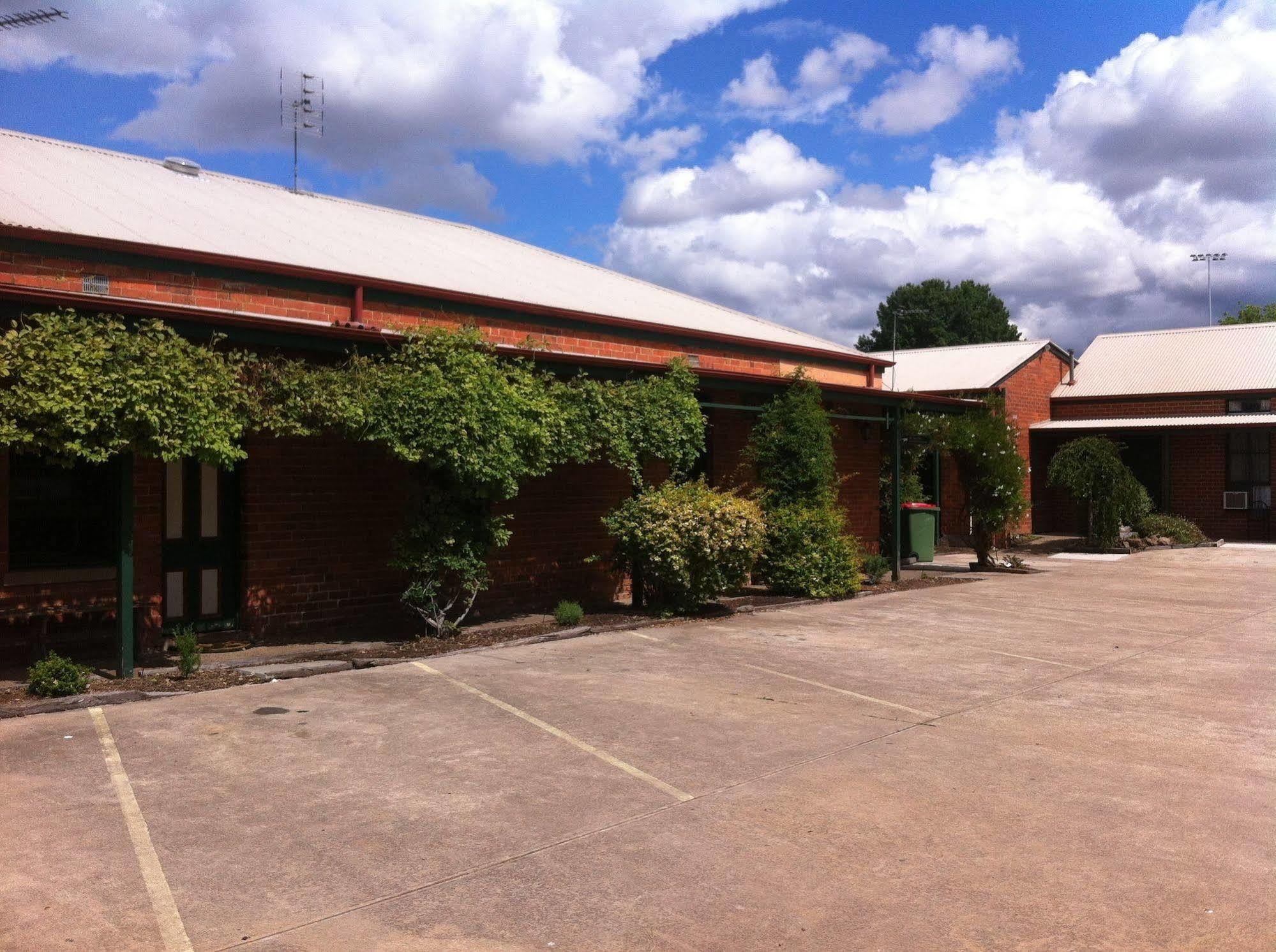 Mansfield Travellers Lodge Extérieur photo