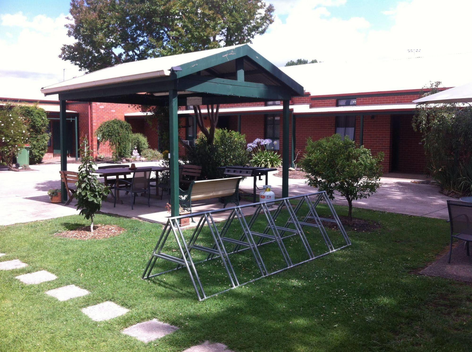 Mansfield Travellers Lodge Extérieur photo